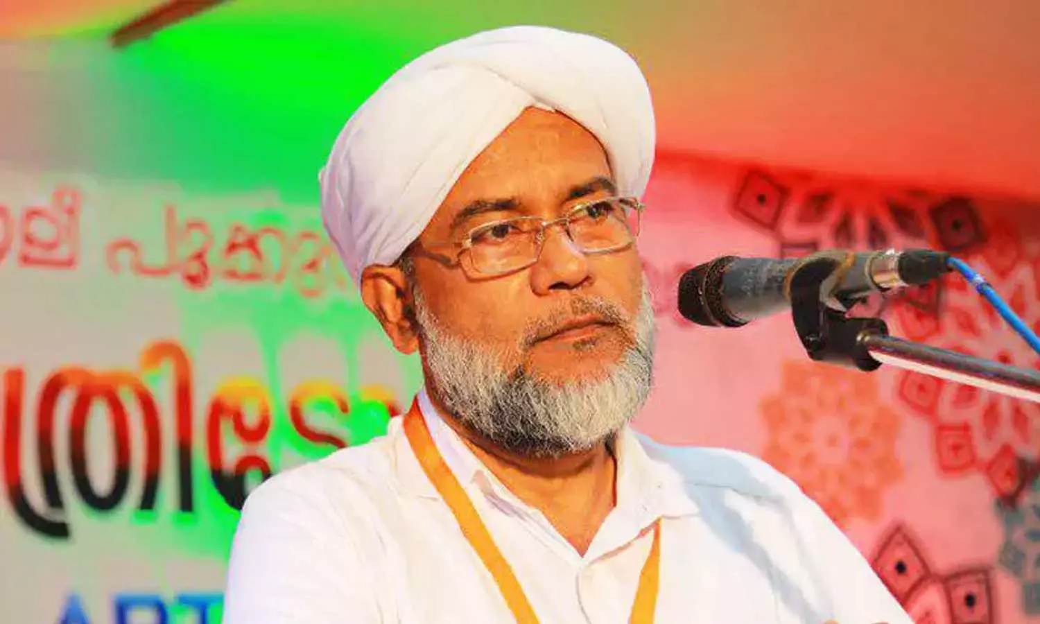 ലീഗിനെ ക്ഷയിപ്പിക്കുന്നത് സമസ്തയുടെ പാരമ്പര്യത്തിന് വിരുദ്ധമാണെന്ന് അബ്ദുൽ ഹക്കീം ഫൈസി ആദൃശ്ശേരി ലീഗിനെ ക്ഷയിപ്പിക്കുന്നത് സമസ്തയുടെ പാരമ്പര്യത്തിന് വിരുദ്ധമാണെന്ന് അബ്ദുൽ ഹക്കീം ഫൈസി ആദൃശ്ശേരി