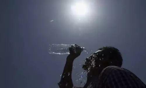 heat alert in kerala,Yellow alert in 12 districts till Saturday,കേരളം,കാലാവസ്ഥ,ചൂടുകൂടുന്നു,വേനല്‍ച്ചൂട് കനക്കുന്നു,കാലാവസ്ഥവാര്‍ത്ത