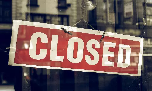 Hotel closed in Kunnamkulam due to Dead Octopus found in food