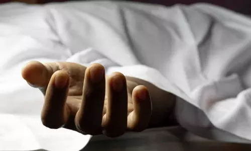 വോട്ടെടുപ്പിനിടയിൽ സംസ്ഥാനത്തിന്റെ വിവിധയിടങ്ങളിൽ ഏഴ് പേർ കുഴഞ്ഞുവീണു മരിച്ചു