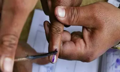 Fake vote cast: footage broadcast live; Two BJP workers arrested,gujarat,loksabha election2024, evm machine,latest news,