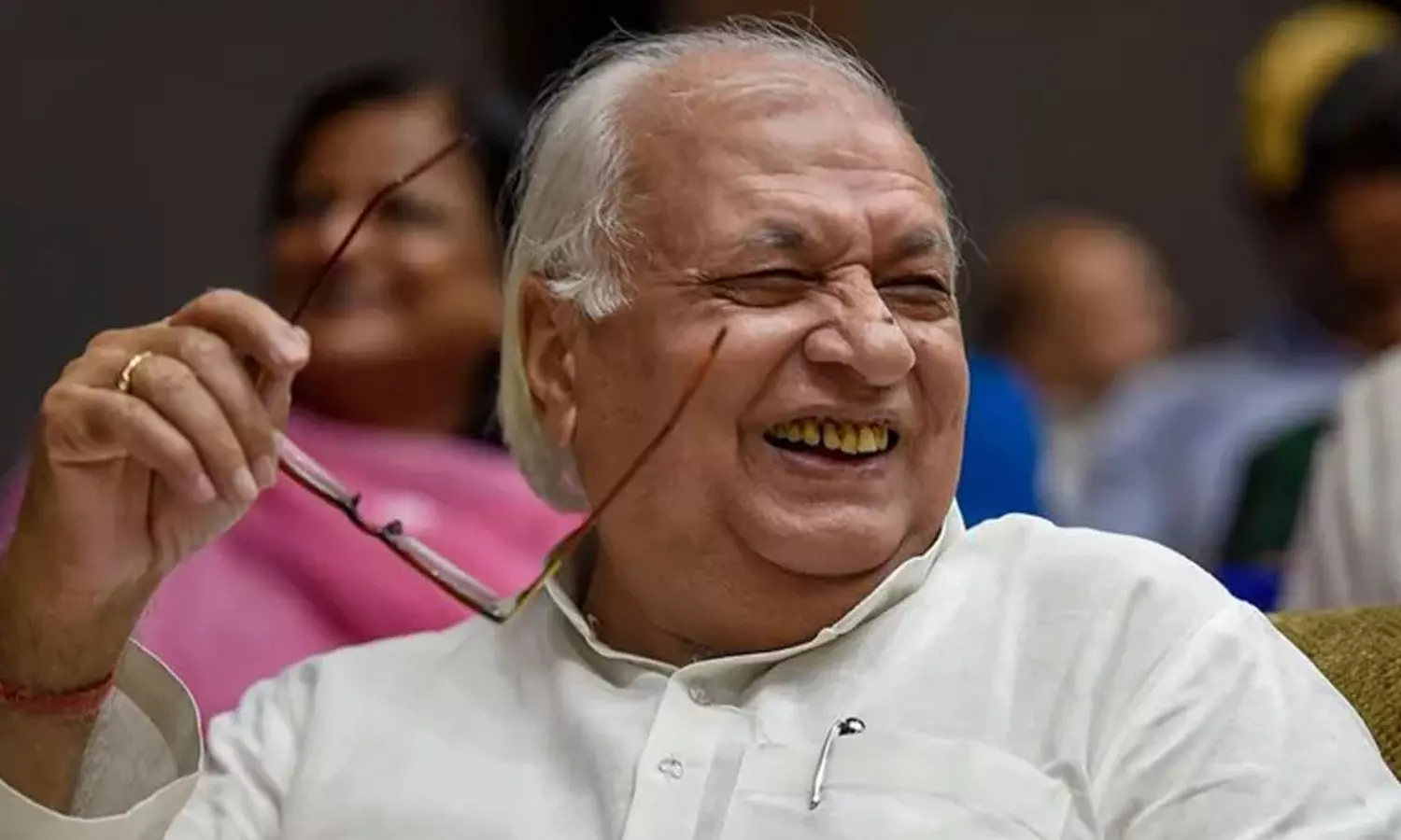 Kerala governor signs all five pending bills Kerala governor signs all five pending bills