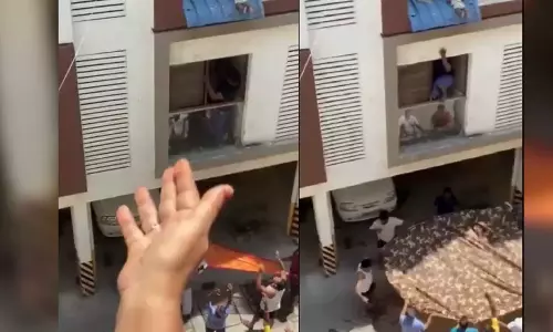 viralvideo,videoviral,slipping from mothers arms,baby falls from Chennai apartment,latest malayalam news,ഏഴുമാസം പ്രായമായ കുഞ്ഞ് നാലാംനിലയില്‍ നിന്ന് വീണു,ചെന്നൈ,വൈറല്‍ വീഡിയോ