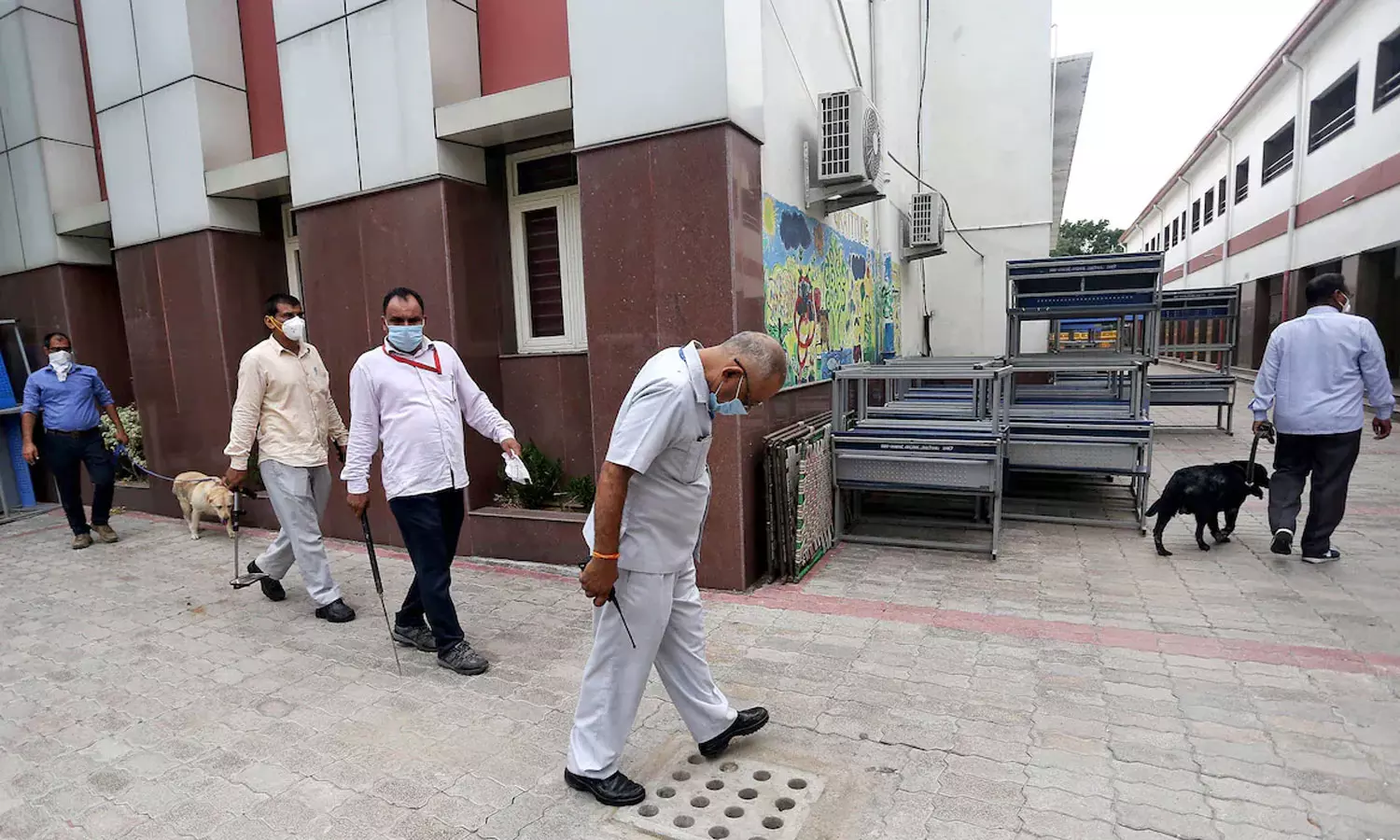 3 Delhi Schools Send Children Home After Bomb Threat Emails, latest national news, 3 Delhi Schools Send Children Home After Bomb Threat Emails, latest national news,