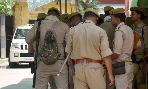 Boy Accused Of Raping Vlogger, 26, Files Sexual Assault Complaint Against Her