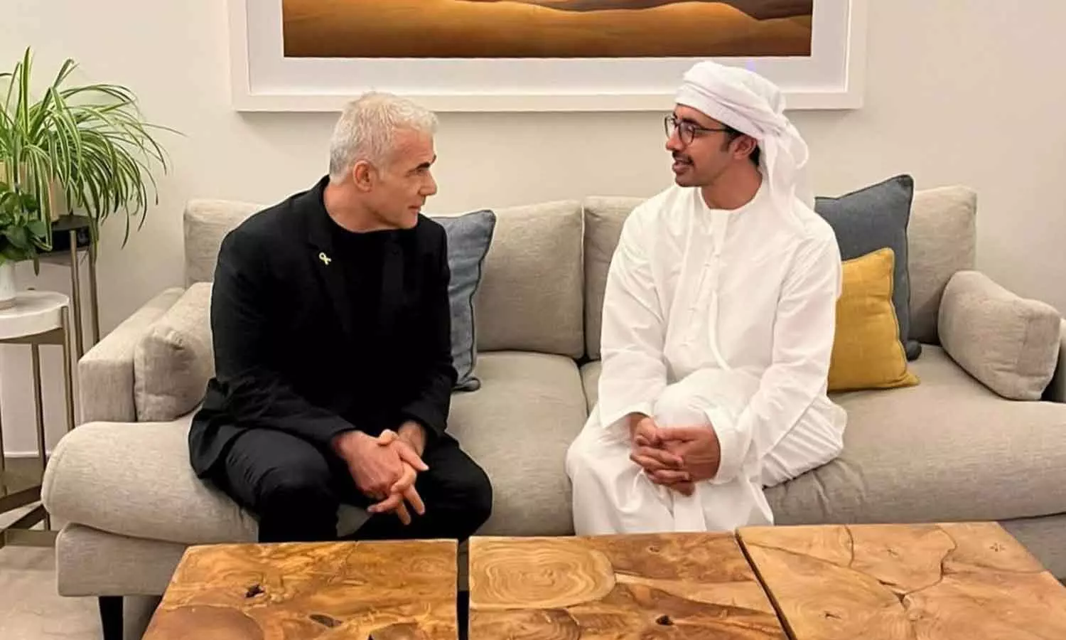 Israeli opposition leader meets with UAE foreign minister