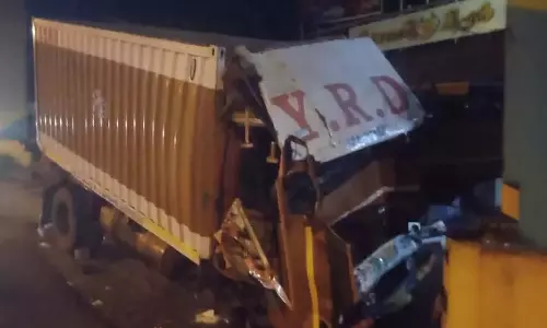 accident aaluva accident aaluva