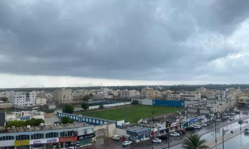 ഒമാനിൽ ഇന്ന് അർധരാത്രി വരെ ശക്തമായ മഴക്ക് സാധ്യത