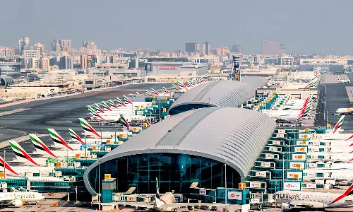 യു.എ.ഇയിൽ കനത്തമഴയിൽ നിർത്തിവെച്ച പല സർവീസുകളും പുനാരാരംഭിച്ചു