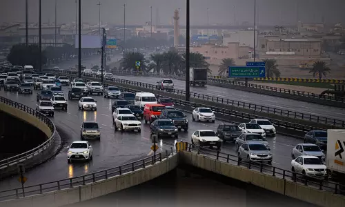 Thunderstorms Expected Across Saudi Arabia with Strong Winds and Dust Stirring