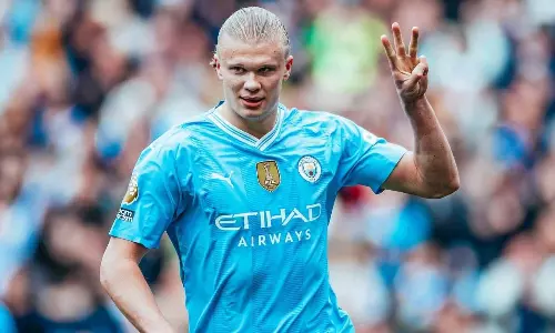 മൂന്നടിച്ച് ആഴ്സനൽ, അഞ്ചടിച്ച് സിറ്റി: കിരീടപ്പോരാട്ടം അവസാന ലാപ്പിലേക്ക് മൂന്നടിച്ച് ആഴ്സനൽ, അഞ്ചടിച്ച് സിറ്റി: കിരീടപ്പോരാട്ടം അവസാന ലാപ്പിലേക്ക്