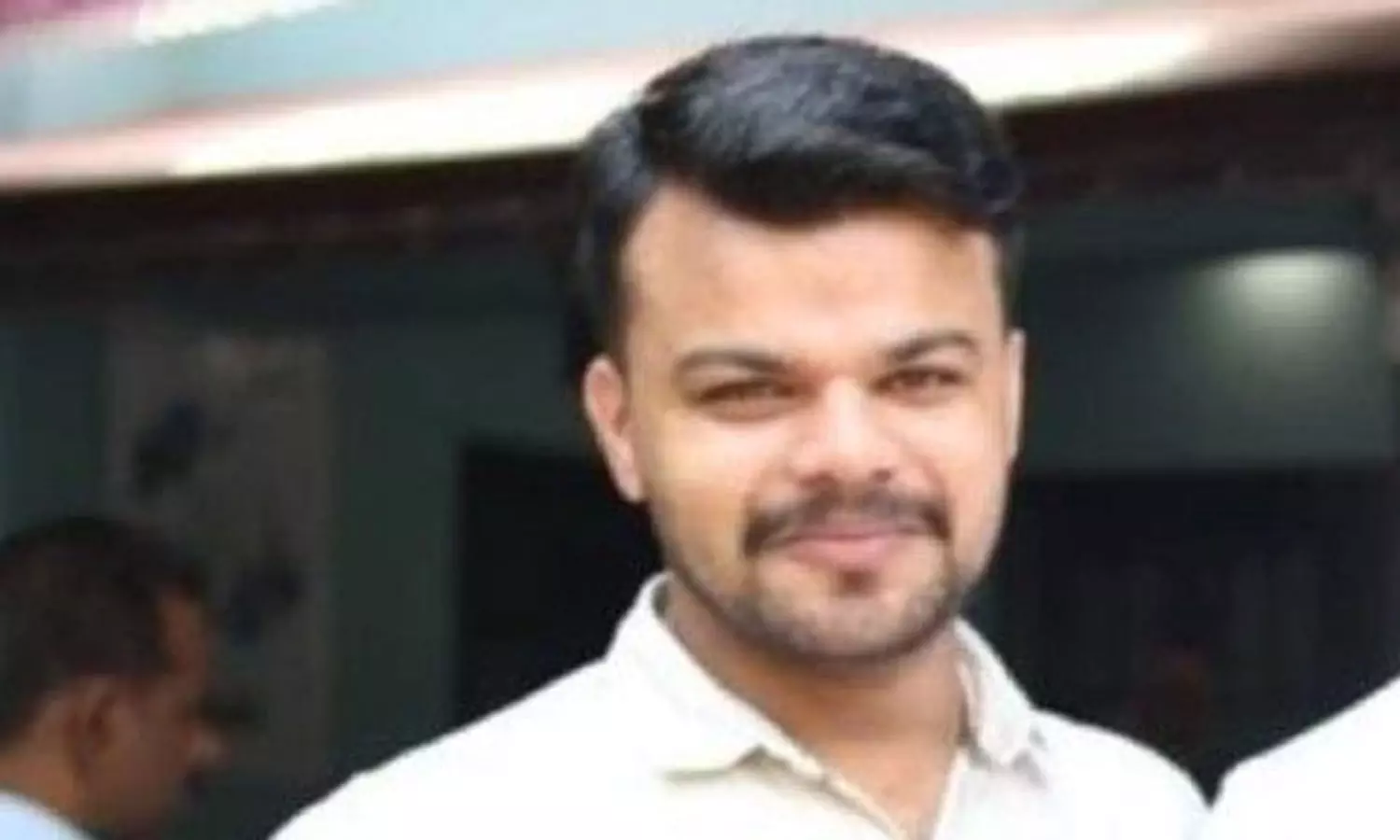 വാഹനാപകടത്തിൽ പരിക്കേറ്റ് ചികിത്സയിലായിരുന്ന യുവാവ് മരിച്ചു വാഹനാപകടത്തിൽ പരിക്കേറ്റ് ചികിത്സയിലായിരുന്ന യുവാവ് മരിച്ചു