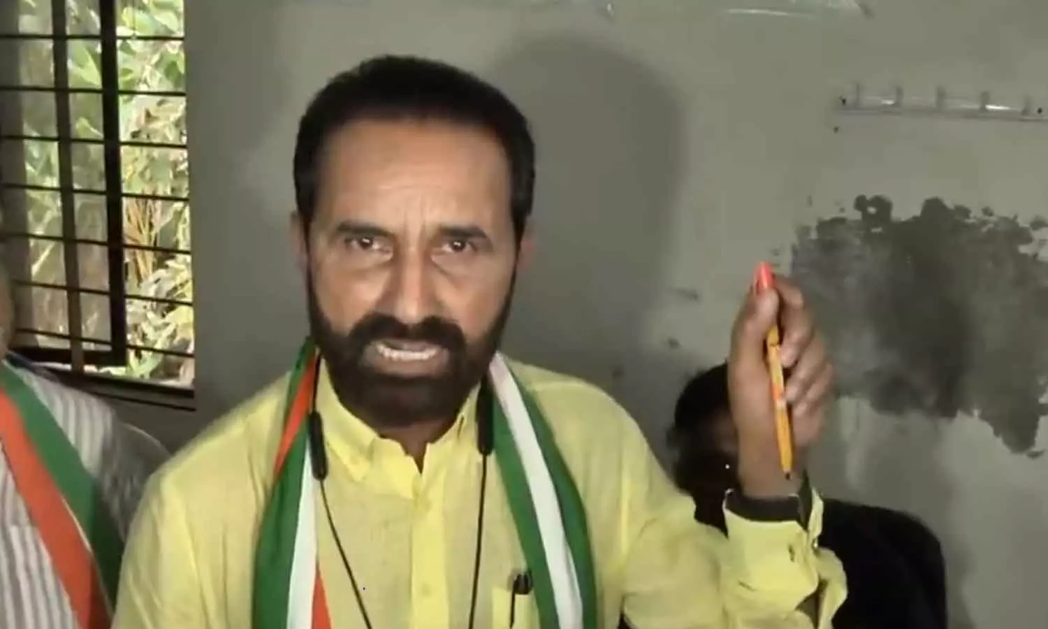 agents used pens with BJP symbols agents used pens with BJP symbols