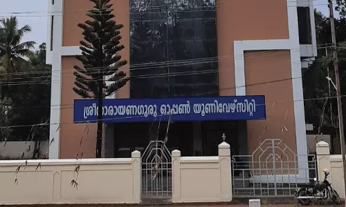ഓപ്പൺ സർവകലാശാല വി.സിക്ക് വിരമിച്ച ശേഷവും സ്ഥാനത്ത് തുടരാൻ അനുമതി; ഗവർണറുടെ അസാധാരണ നടപടി