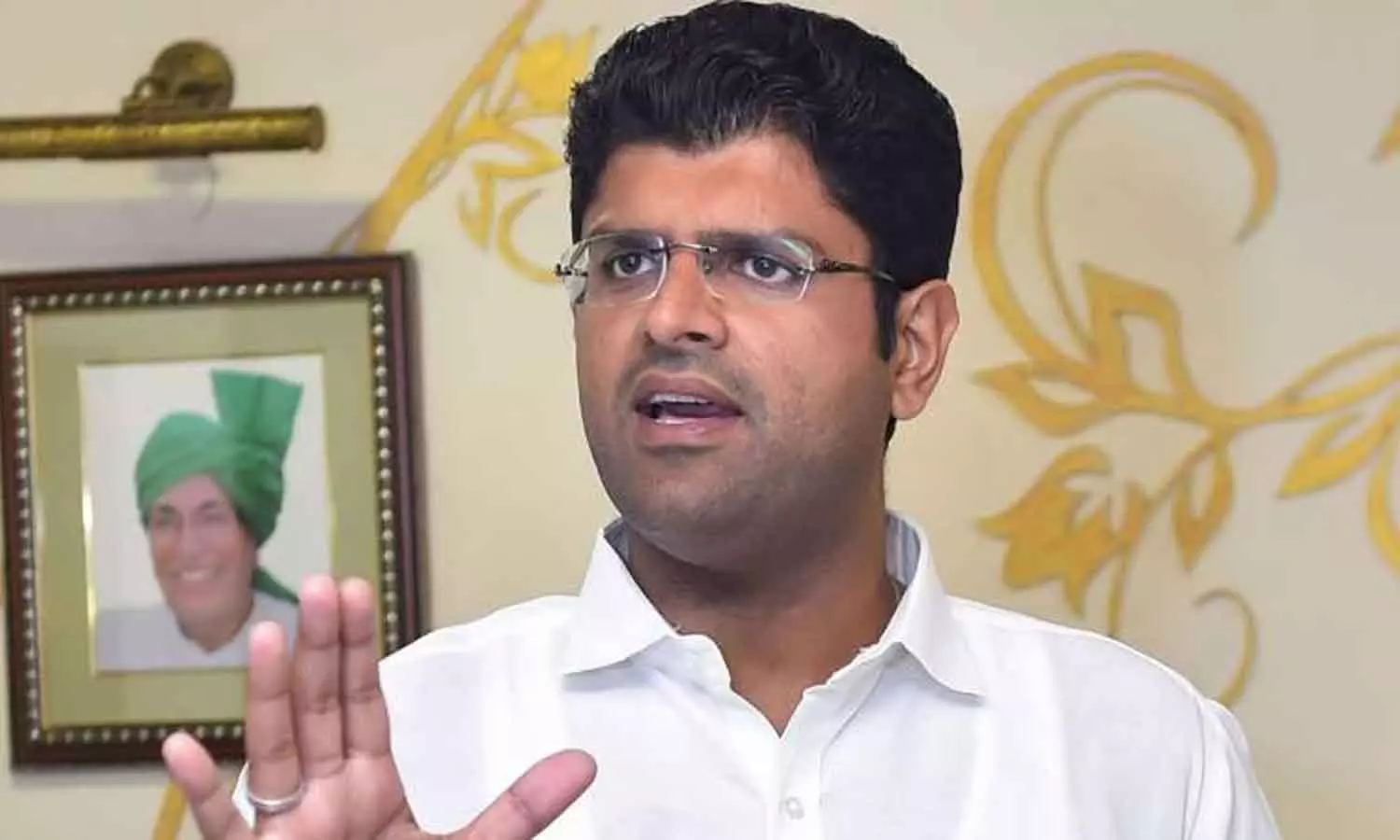 Dushyant Chautala writes to Haryana governor, seeks floor test