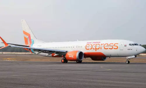എയർ ഇന്ത്യ എക്‌സ്പ്രസ്സിലെ സമരം പിൻവലിച്ചു; ജീവനക്കാരെ തിരിച്ചെടുക്കും
