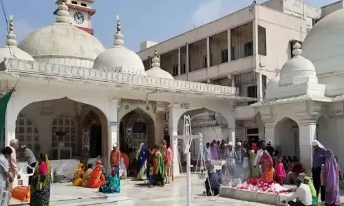Pir Imama Shah Baba  Dargah ,Pirana Dargah, Ahmedabad, Communal tension, Dargahdestroyed,600-year-old dargah,ഇമാം ഷാഹ് ബാവ ദർഗ,ഗുജറാത്ത്,ദര്‍ഗ തകര്‍ത്തു,പിരാന ദര്‍ഗ