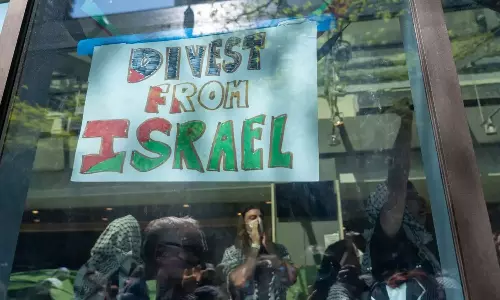 ഇസ്രായേലുമായുള്ള ബന്ധം; കൊളംബിയ യൂണിവേഴ്‌സിറ്റിക്കുള്ള എല്ലാ സാമ്പത്തിക സഹായവും നിർത്തിവെക്കുമെന്ന് പൂർവവിദ്യാർഥികൾ