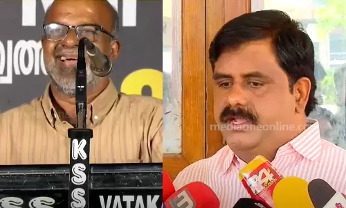 RMP leader Hariharans sexist remark ,controversial statement,Kozhikode DCC,latest malayalam news,സ്ത്രീവിരുദ്ധ പരാമര്‍ശം,കെ.കെ രമ,കെ.എസ് ഹരിഹരന്‍,ആര്‍.എം പി,വടകര തെരഞ്ഞെടുപ്പ്,അശ്ലീലവീഡിയോ വിവാദം