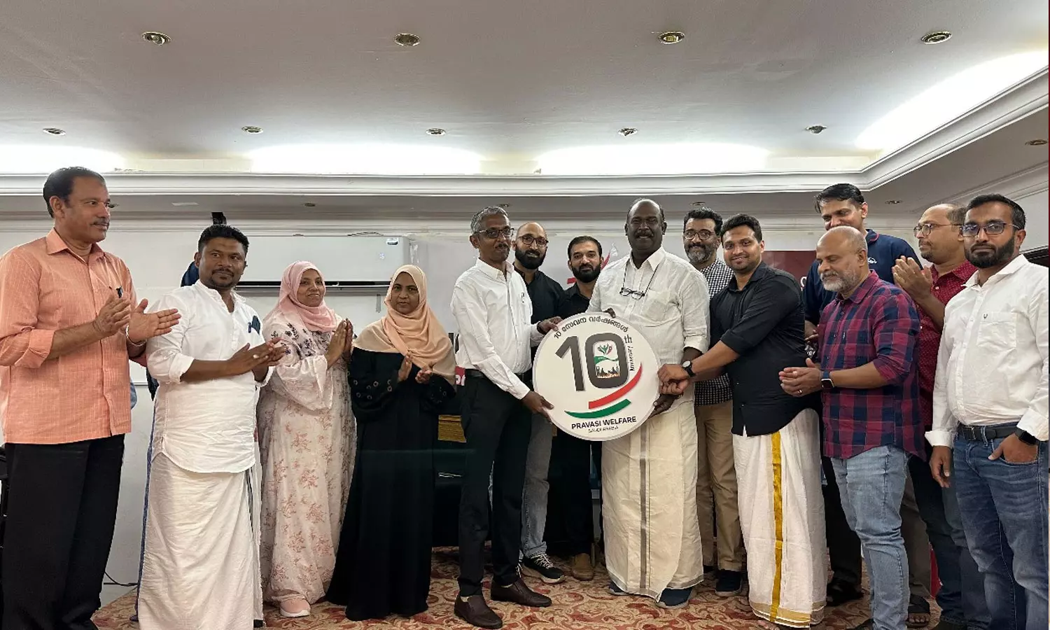 സേവനത്തിന്റെ പത്ത് വര്ഷങ്ങള്; പ്രവാസി വെല്ഫെയര് 10ാം വാര്ഷിക ലോഗോ പ്രകാശനം ചെയ്തു സേവനത്തിന്റെ പത്ത് വര്ഷങ്ങള്; പ്രവാസി വെല്ഫെയര് 10ാം വാര്ഷിക ലോഗോ പ്രകാശനം ചെയ്തു