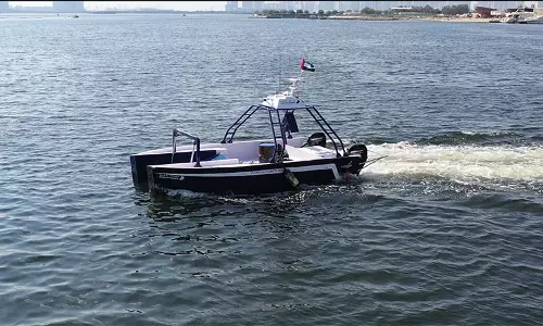 ദുബൈയിലെ ജലാശയങ്ങളിൽ മാലിന്യം പെറുക്കാൻ ഇനി മറൈൻ സ്ക്രാപ്പർ ദുബൈയിലെ ജലാശയങ്ങളിൽ മാലിന്യം പെറുക്കാൻ ഇനി മറൈൻ സ്ക്രാപ്പർ