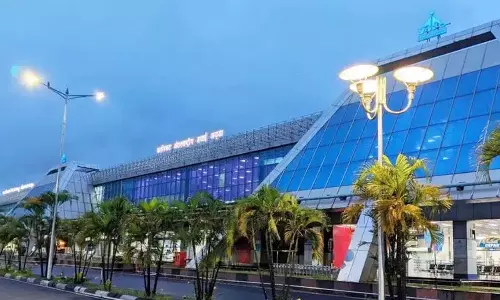 Rain ,Karipur ,Flights diverted,Karipur Flights ,latest malayalam news,വിമാനങ്ങള്‍ വഴിതിരിച്ചുവിടുന്നു, കരിപ്പൂര്‍ വിമാനത്താവളം,കനത്ത മഴ,