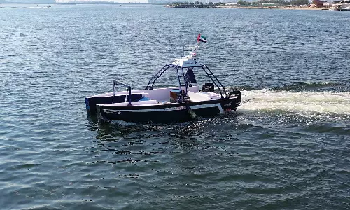 Dubai Municipality Unveils Smart Marine Scraper To Combat Water Pollution