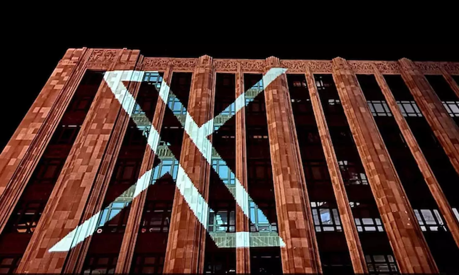 ട്വിറ്റ‍ർ പൂർണമായും എക്സിലേക്കെത്തിയെന്ന് ഇലോൺ മസ്ക്