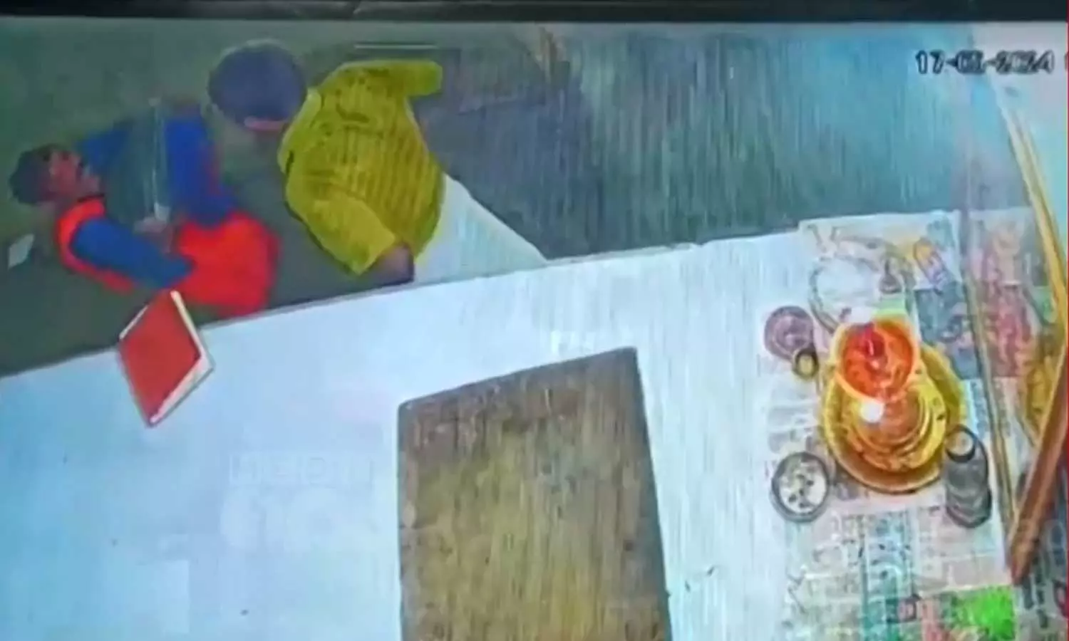 Cloak room contractor says BJP leaders created trouble by stirring up devotees at Pampa for denying of donation Cloak room contractor says BJP leaders created trouble by stirring up devotees at Pampa for denying of donation