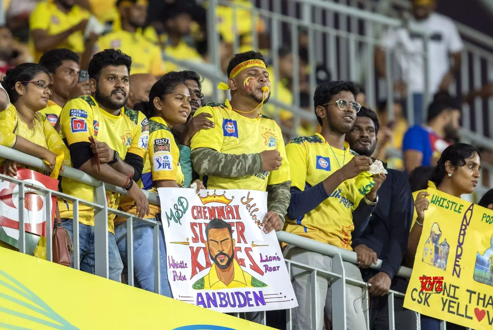 ജഴ്‌സിയൂരാൻ പറഞ്ഞു; തോൽവിക്ക് പിന്നാലെ ചെന്നൈ ആരാധകർക്ക് നേരെ അധിക്ഷേപമെന്ന് പരാതി