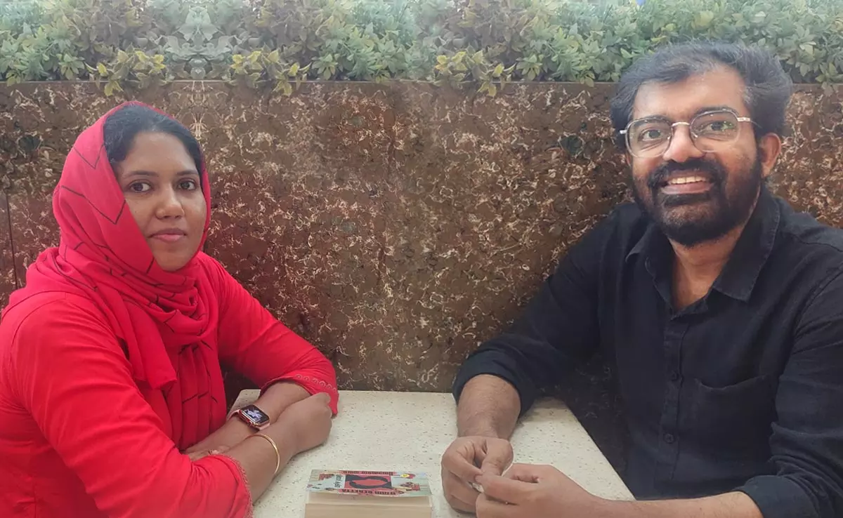 കറന്‍സിയിലെ ഗാന്ധിചിത്രം പിന്‍വലിക്കാത്തതിന് സംഘ്പരിവാറിന് കാരണങ്ങളുണ്ട് - വിനോദ് കൃഷ്ണ