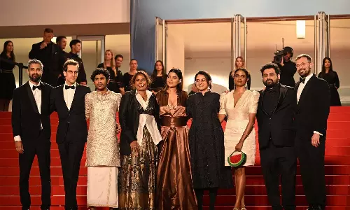 ഫലസ്തീന് ഐക്യദാർഢ്യം:  കാൻ ഫെസ്റ്റിവലിൽ  തണ്ണിമത്തൻ ബാഗുമായി കനി കുസൃതി