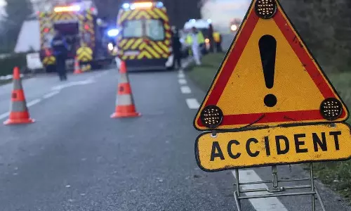 Bus accident in Kashmir: 9 dead.latest news