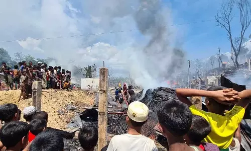 ‘റോഹിങ്ക്യൻ മുസ്ലിംകൾക്ക് നേരെയുള്ള അക്രമം ഉടൻ അവസാനിപ്പിക്കണം’ മ്യാൻമറിനോട് യു.എൻ ‘റോഹിങ്ക്യൻ മുസ്ലിംകൾക്ക് നേരെയുള്ള അക്രമം ഉടൻ അവസാനിപ്പിക്കണം’ മ്യാൻമറിനോട് യു.എൻ