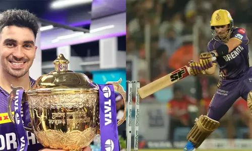 കൊൽക്കത്ത ഫാമിലി വിളിച്ചു;നിർണായക രണ്ട്‌ മത്സരം കളിക്കാൻ ഗുർബാസ് എത്തിയത് ആശുപത്രിയിൽ ഉമ്മക്കരികിൽ നിന്ന്