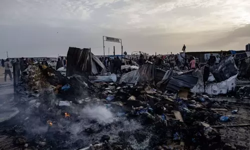 rafah tent campairstrike,Israeli attack on Rafah tent camp,strike in Rafah on Sunday,റഫയിലെ കൂട്ടക്കുരുതി,ഇസ്രായേല്‍ വംശഹത്യ,ഇസ്രായേല്‍ കൂട്ടക്കുരുതി