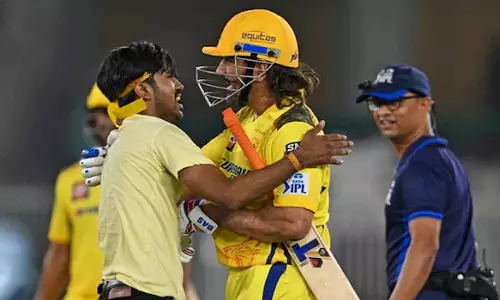 Dhoni said he would pay for the surgery; A fan with a claim