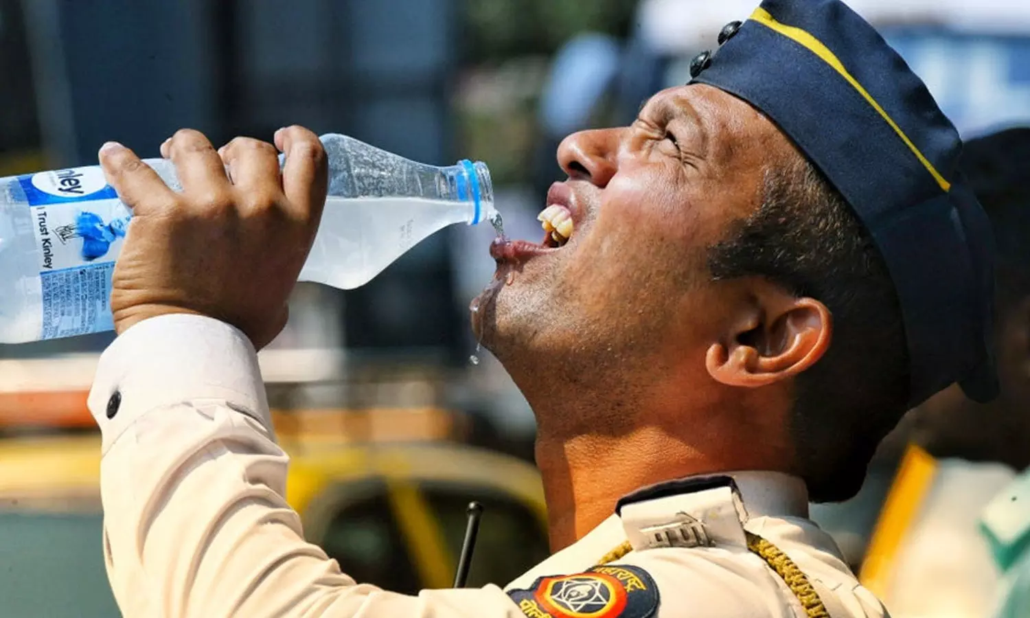 Heat wave continues in North India Heat wave continues in North India