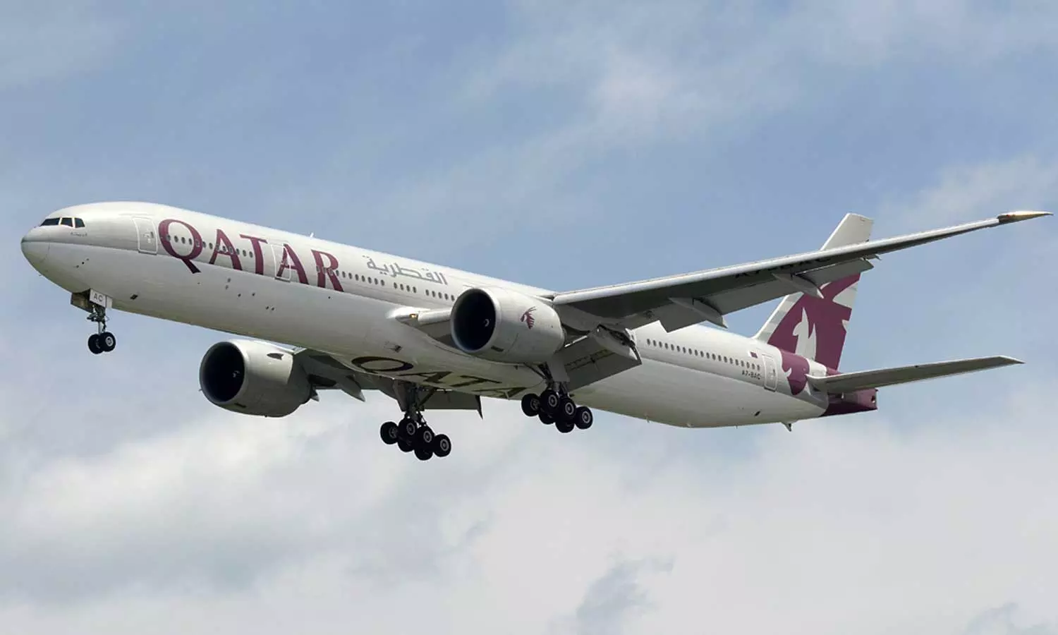 In Qatar Airways, you can now enjoy internet service while flying in the sky