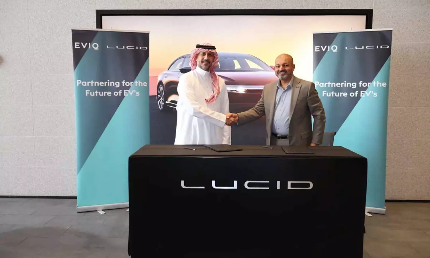സൗദിയിൽ അതിവേഗ ചാർജിങ്ങ് കേന്ദ്രങ്ങൾ വ്യാപിപ്പിക്കും; ലൂസിഡുമായി ഇ.വി.ഐ.ക്യു കരാറിലെത്തി