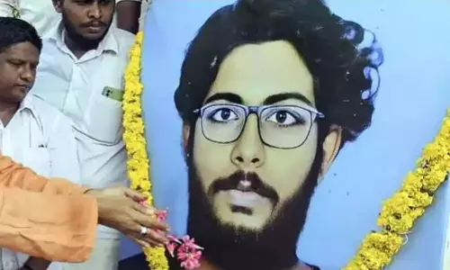 hc grants bail for 19 accused in mysterious death of sidharthan