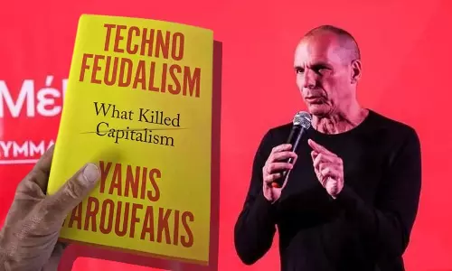 ക്ലൗഡലിസം, വരുഫാകിസ്, ക്ലൗഡ് കമ്പ്യൂട്ടിംഗ്,