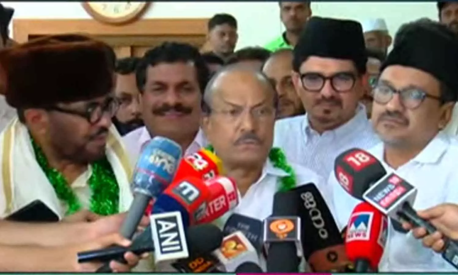 PK Kunjalikkutty about Panakkad leadership PK Kunjalikkutty about Panakkad leadership