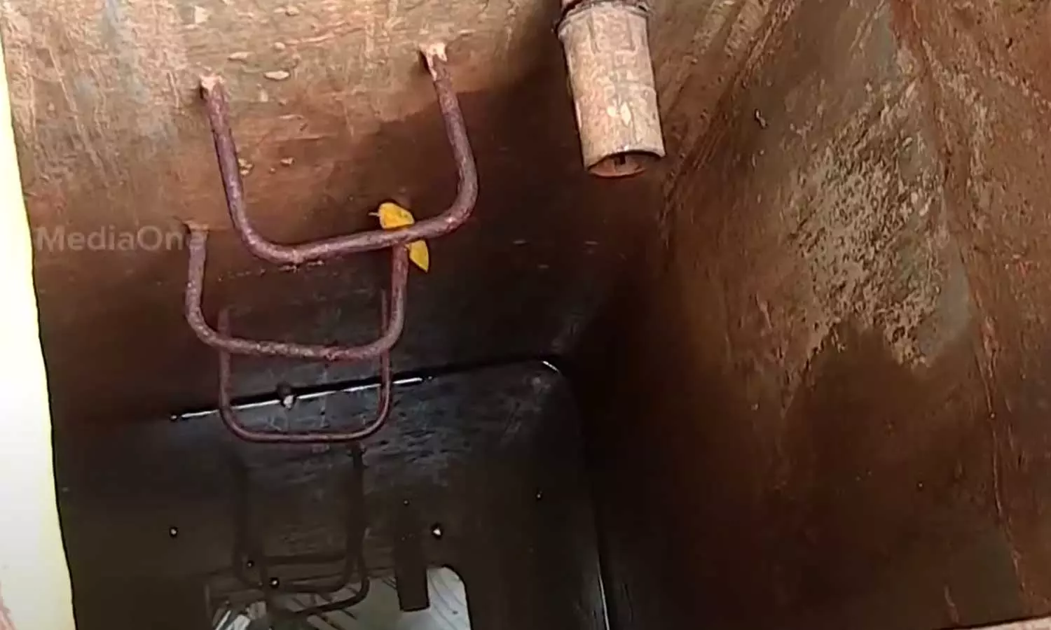 Ernakulam Revenue Tower water found contaminated with septic tank waste