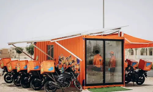 Midday Break: UAE To Provide 6,000 Rest Stations For Delivery Workers