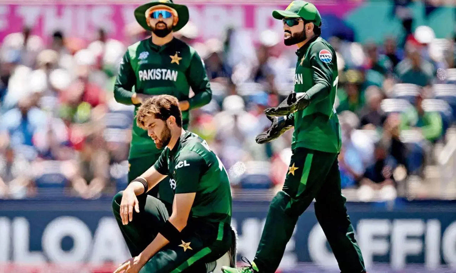 ദൈവത്തിനേ പാക് ടീമിനെ രക്ഷിക്കാനാവൂ; രൂക്ഷവിമർശനവുമായി മുൻ നായകൻ