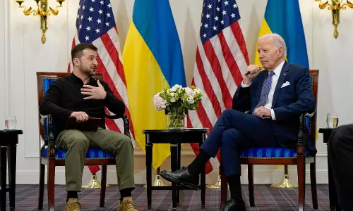 Biden meets with Zelenskyy