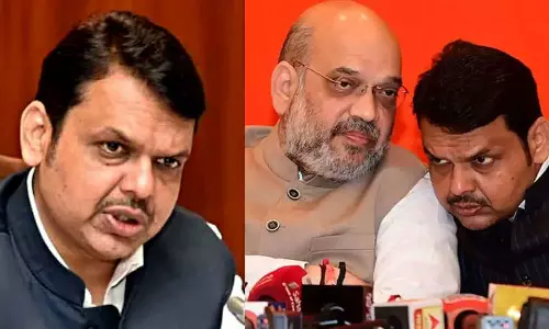 ഒളിച്ചോടില്ല, ചില പദ്ധതികളുണ്ട്; അമിത് ഷായുമായുള്ള കൂടിക്കാഴ്ചക്ക് പിന്നാലെ രാജി തീരുമാനം മാറ്റി ഫഡ്നാവിസ് ഒളിച്ചോടില്ല, ചില പദ്ധതികളുണ്ട്; അമിത് ഷായുമായുള്ള കൂടിക്കാഴ്ചക്ക് പിന്നാലെ രാജി തീരുമാനം മാറ്റി ഫഡ്നാവിസ്