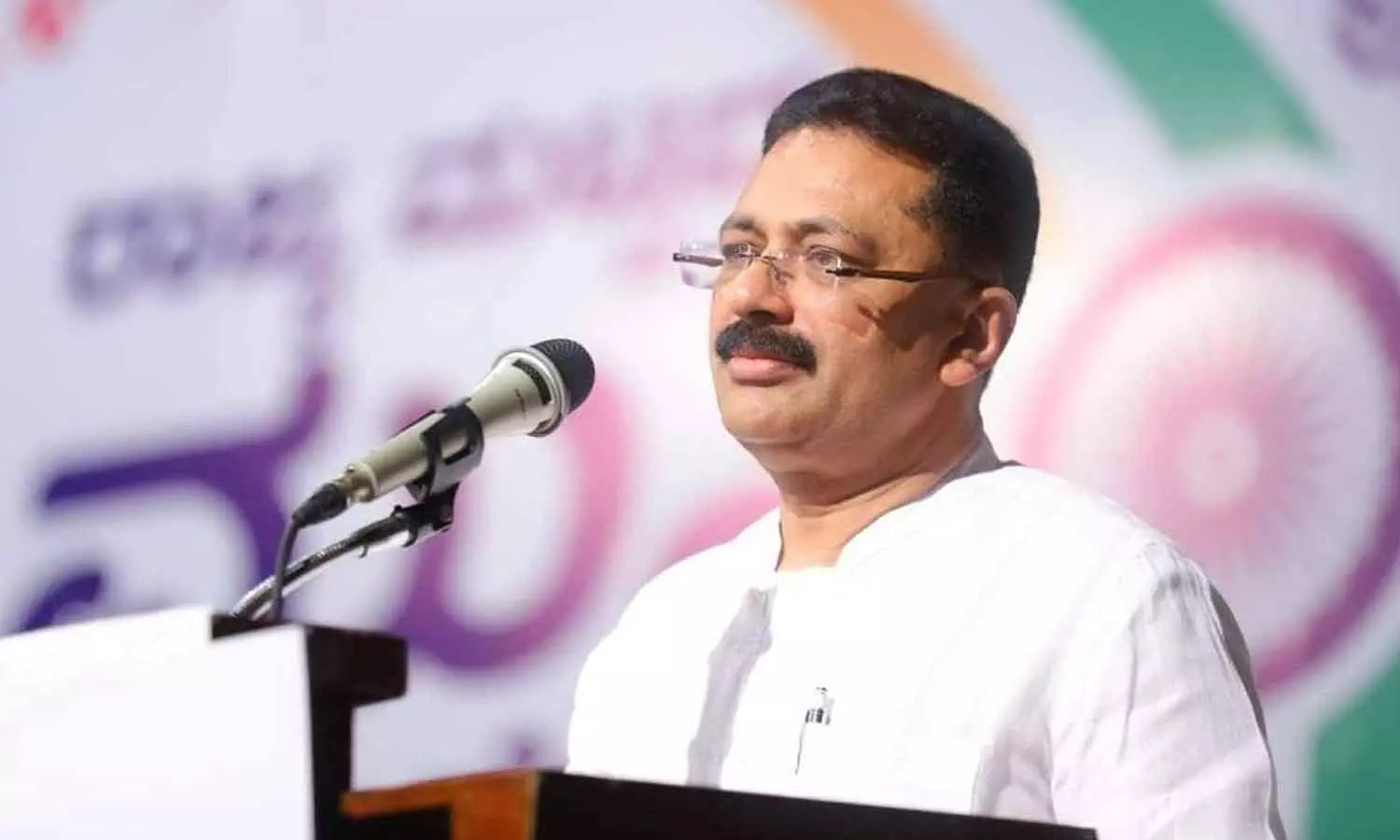 KT Jaleel insulted the protesters in the plus one seat crisis
