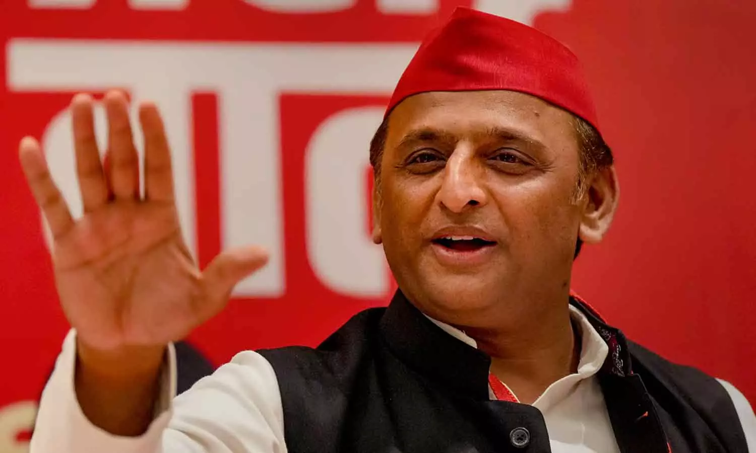 What is stuck in limbo is not a government Akhilesh Yadav mocks modi govt